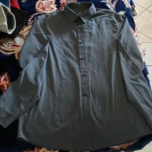 Easy Iron H&M Dress shirt 5$ Gray Nice Dress shirt for going out.